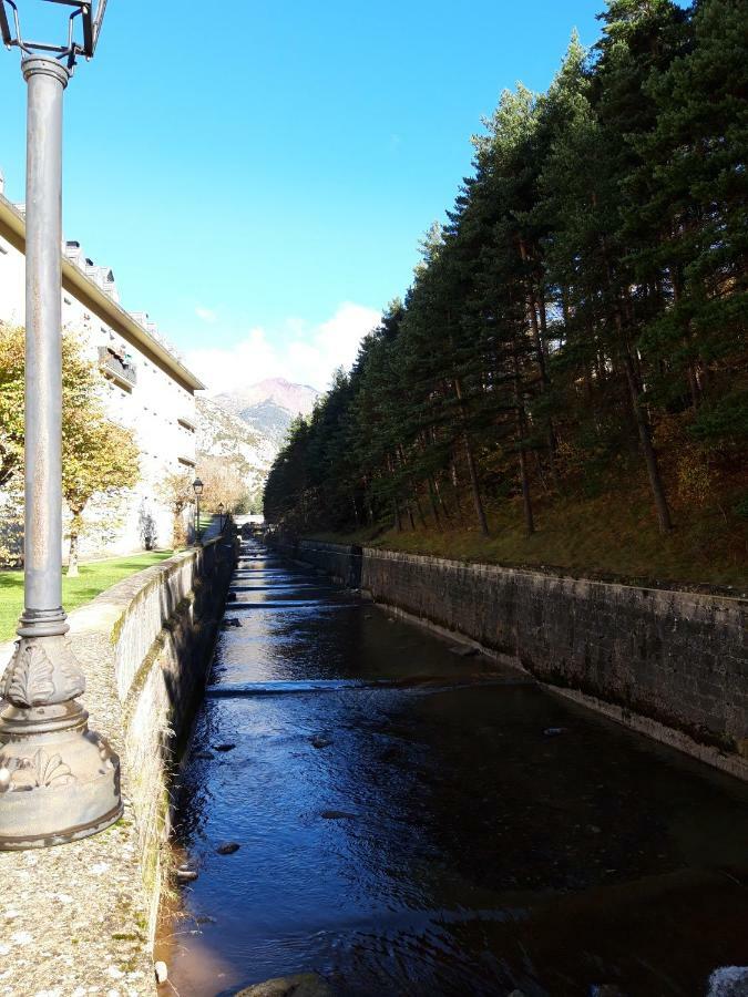 Paseo De Ayerbe Nº5